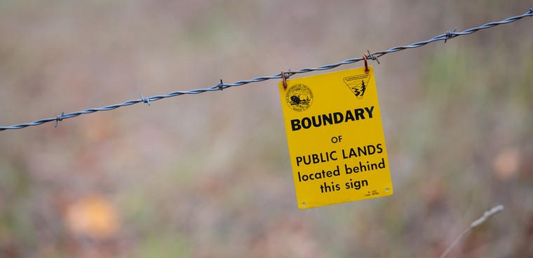 Editorial credit: Joshua Rainey Photography -- Bureau of Land Management (BLM) north bank habitat management area along the North Umpqua River is a multi-purpose public lands property and controlled hunt area.