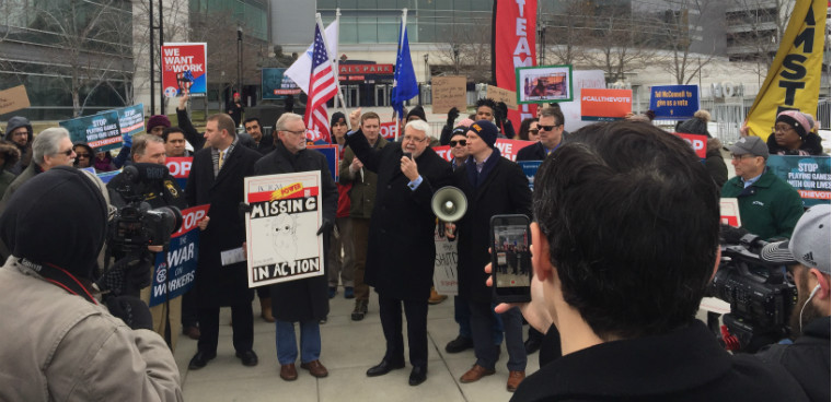 AFGE National President J. David Cox on the megaphone at a Jan 17 2019 protest (Photo credit: Chase Gunter/FCW)