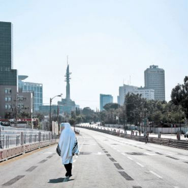 Tel Aviv streets on on Yom Kippur (Photo: Steve Kelman)