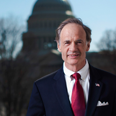 Tom Carper 